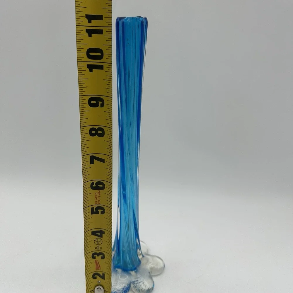 VTG Narrow Twisted Stemmed Flower Vase W/Elephant Foot Blue & ClearArt Glass 11